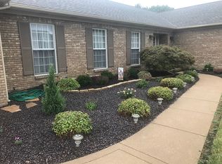 635 Brookshire Dr, Evansville, IN 47715