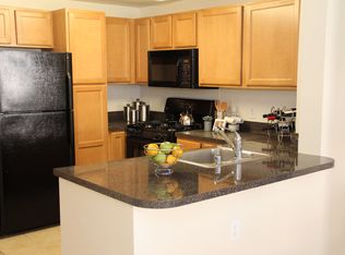 350 G St SW UNIT 324, Washington, DC 20024