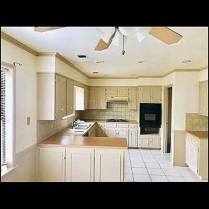 4th image of 2436 Canyon Creek Dr