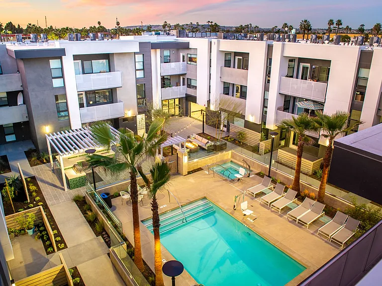 The Californian Coastal Apartments — Photo 66