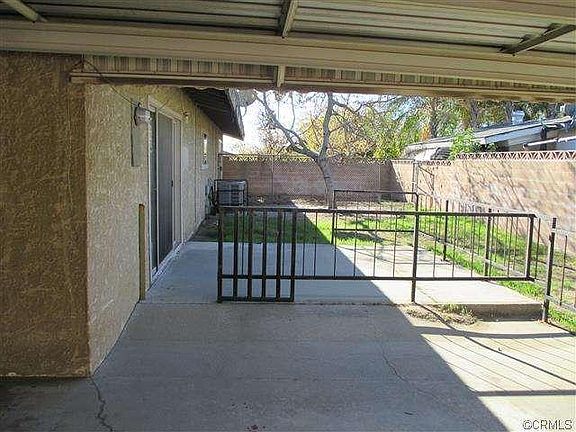 3rd image of 7762 Tamarind Ave