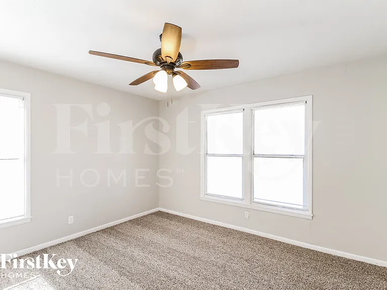 3516 Revere St — Photo 11
