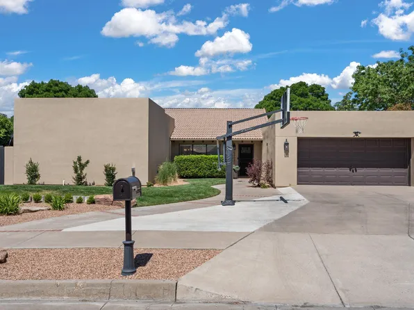 5909 Mimosa Pl NE, Albuquerque, NM 87111