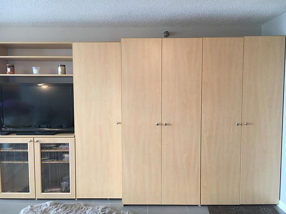 Place for TV, TV can stay if needed