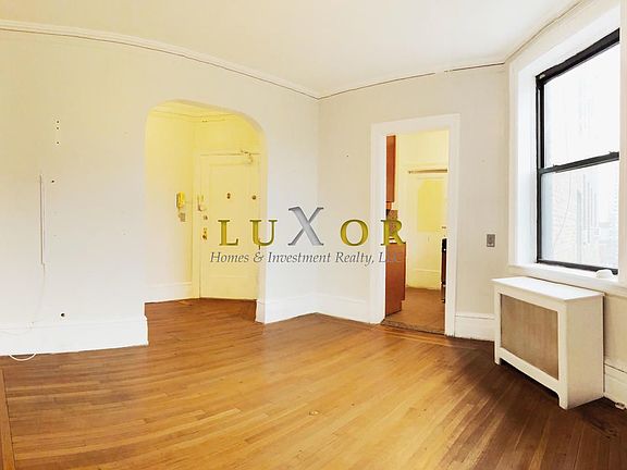 5th image of 124 W 72nd St APT 6B