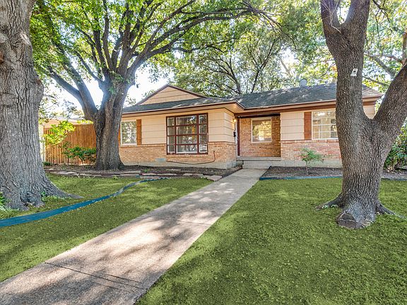 2nd image of 4012 Beechwood Ln