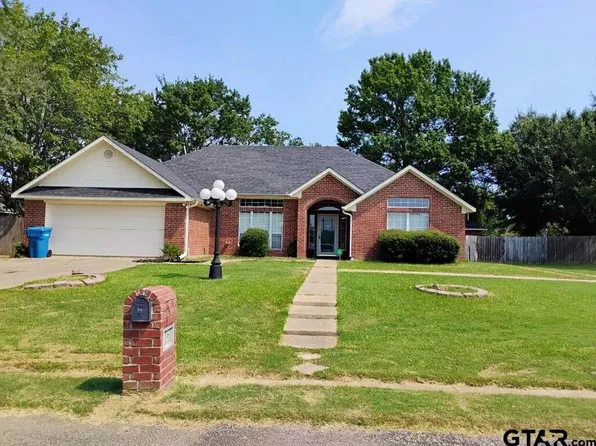114 Diane Ln, Mount Pleasant, TX 75455
