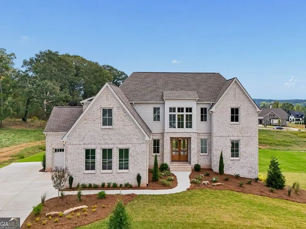 1983 Malcom Estates Dr, Bogart, GA 30622
