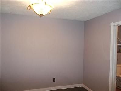 5th image of 2333 Hoyt Ave