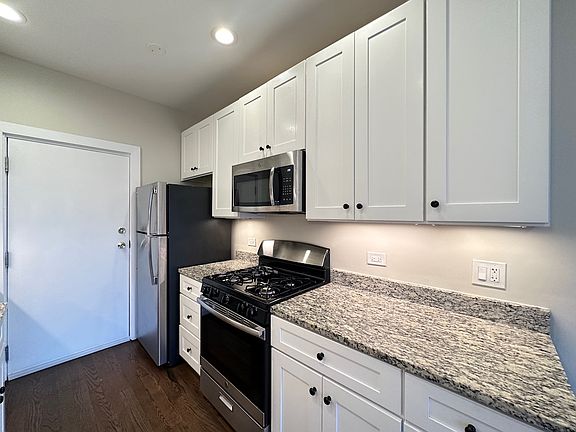 3rd image of 1360 E 52nd St #N4