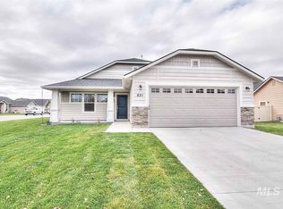 831 N Cottage Cove Way, Star, ID 83669