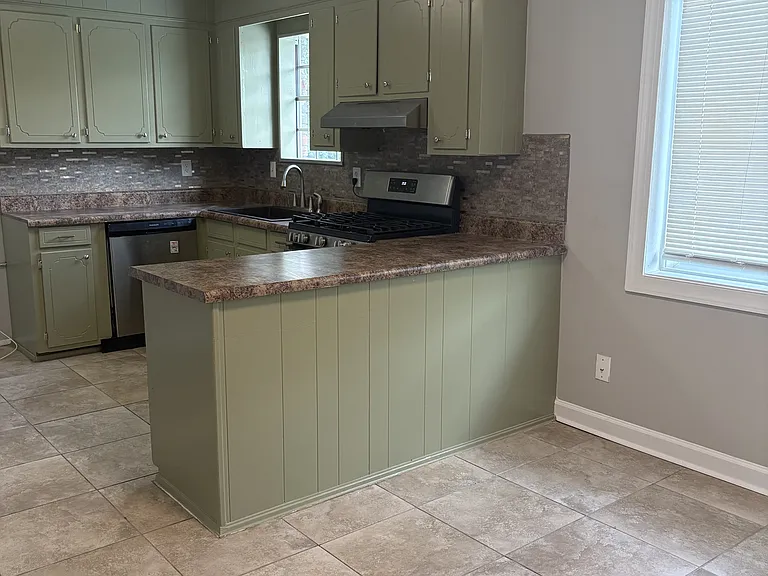 3434 Kensington Dr S — Photo 8