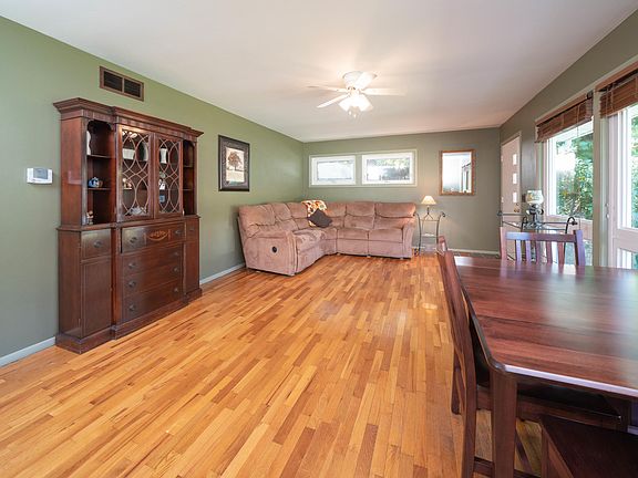 4th image of 102 Williams Dr