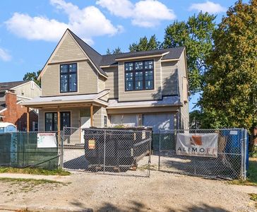 2263 Manchester Rd, Birmingham, MI, 48009