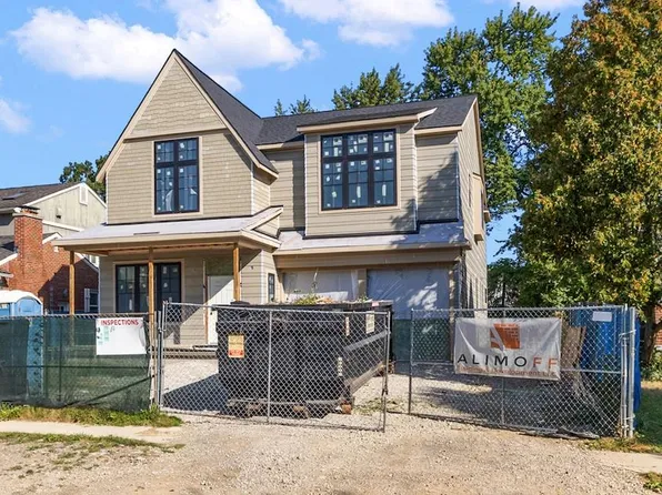 2263 Manchester Rd, Birmingham, MI 48009