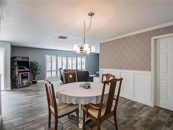 4th image of 2020 Coronet Ln