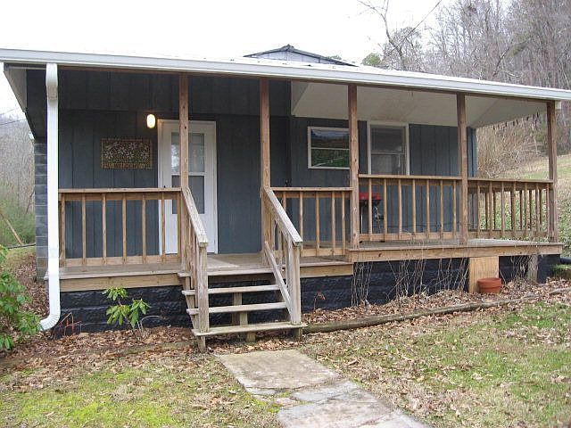 1st image of 27 Beamer Dr