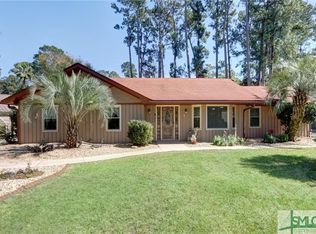 104 Quarterman Dr, Savannah, GA 31410