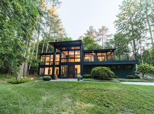 2671 Bedford Rd, Ann Arbor, MI 48104