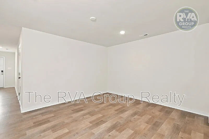 3 bed, 2.5 bath, 1500 sqft, $2,495 — Photo 3