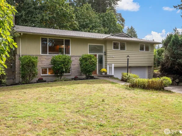 17716 Densmore Avenue N, Shoreline, WA 98133
