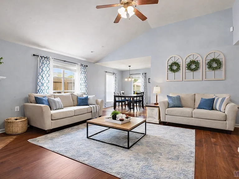 23867 Waterford Ct — Photo 2