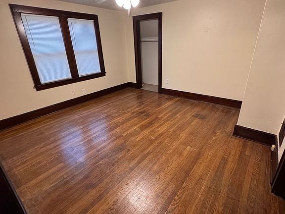 4th image of 157 Halls Heights Ave