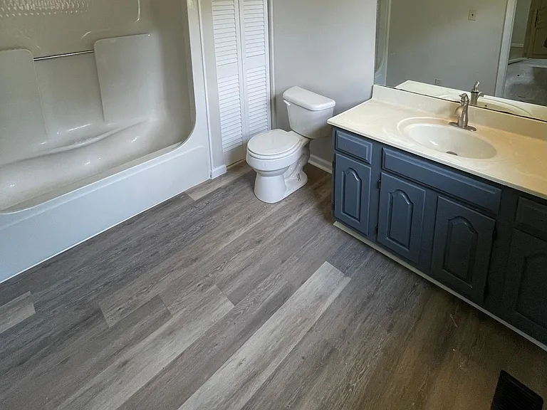 6325 Dunlap Dr — Photo 6