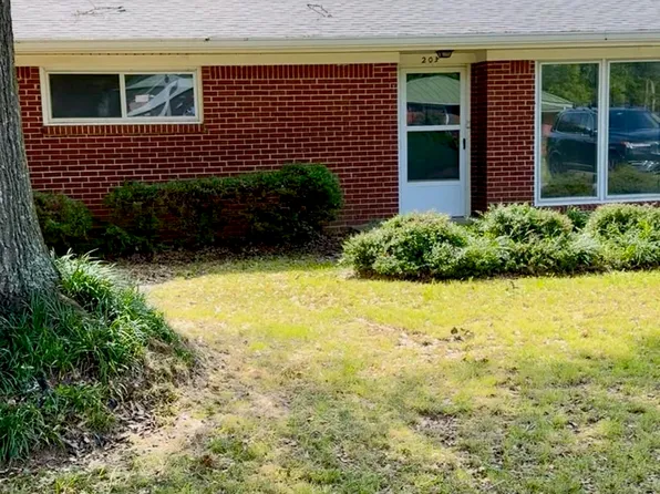 203 Scott Dr, Florence, AL 35633