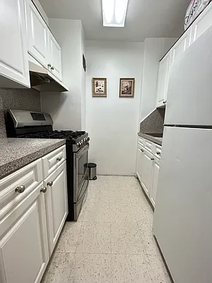 Sold by LORBER HOFFMAN RE GROUP | media 17