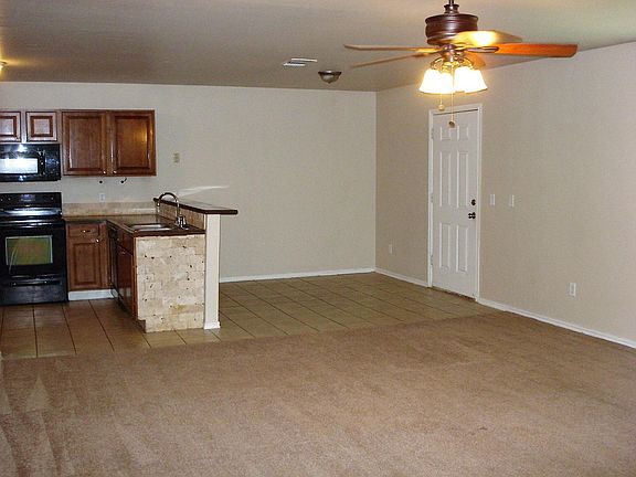 3rd image of 3341 E Park Pl