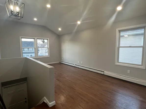 (undisclosed Address), Hempstead, NY 11550