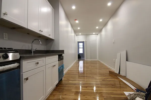 Rented by Lucky Apt Inc | media 37