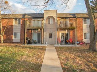 5766 Westphalia Ln APT D, Saint Louis, MO