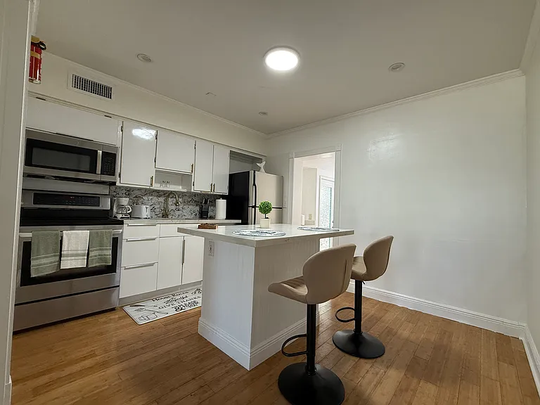1413 SW 23rd Ave #2 — Photo 30