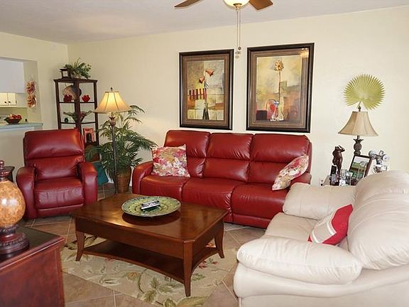 3rd image of 11644 SW Egret Cir APT 1104