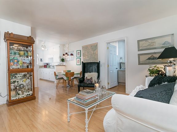 2nd image of 7129 Coldwater Canyon Ave APT 5