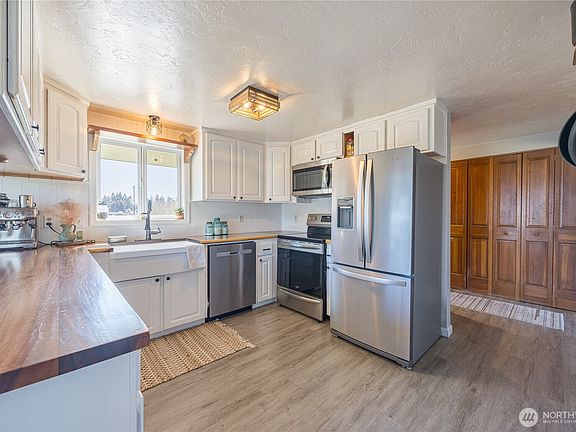 4th image of 31 Brueckner Road