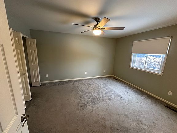 3rd image of 1102 Batavia Ave