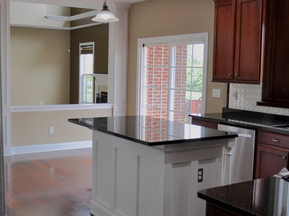 1st image of 1071 Kenworthy Pl