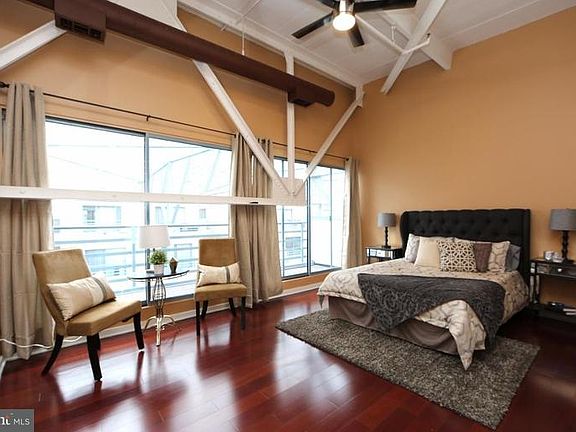 4th image of 3 N Chris Columbus Blvd APT Td433