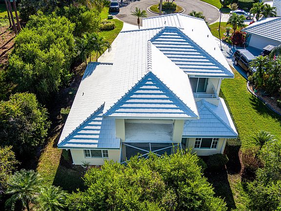 5th image of 448 SW Fairway Vista