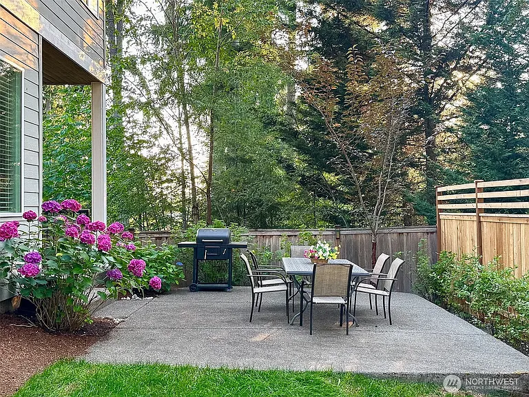 1939 213th Ct SE — Photo 33