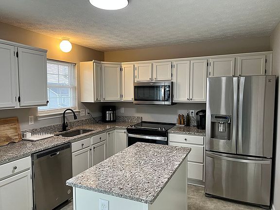 2nd image of 105 Windmill Ln