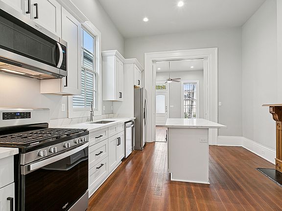 5th image of 3427 Baronne St #0
