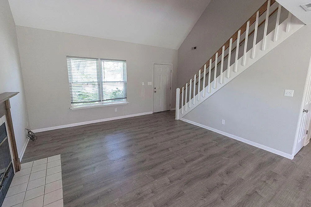 3 bed, 2.5 bath, 1446 sqft, $1,625 — Photo 4