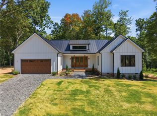 6407 Vedic Dr, Whitsett, NC 27377