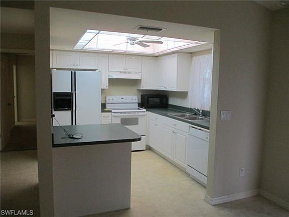 3rd image of 4202 SW 7th Ave