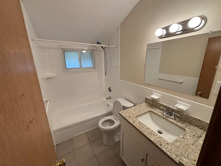 588 Walpole St #2 — Photo 10
