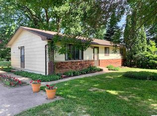 1420 Cemetery Rd, Warsaw, IL 62379